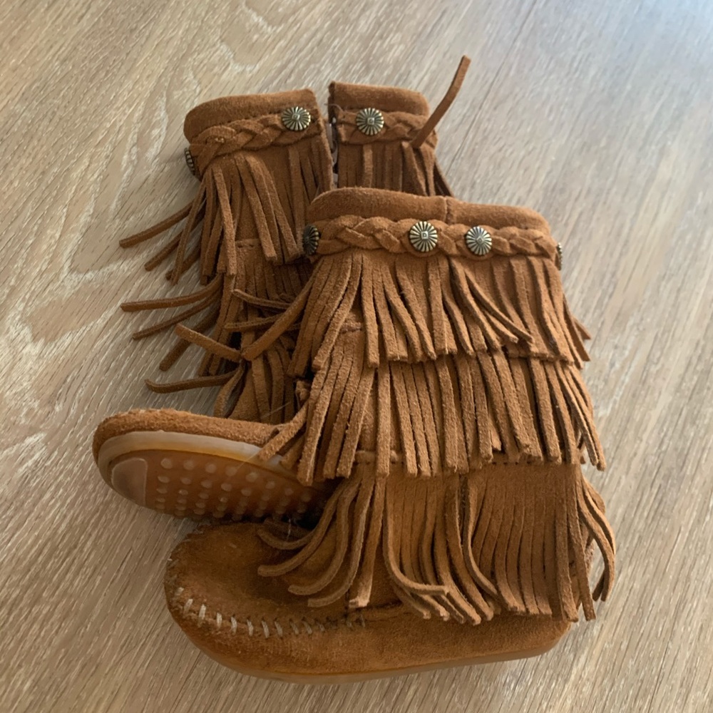 Kids boots